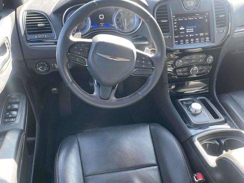 Used 2019 Chrysler 300 S w/ 300S Premium Group 2 RWD image 12