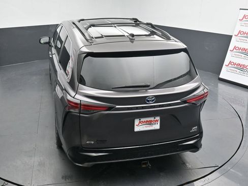 Used 2021 Toyota Sienna XSE w/ XSE Plus Package image 33