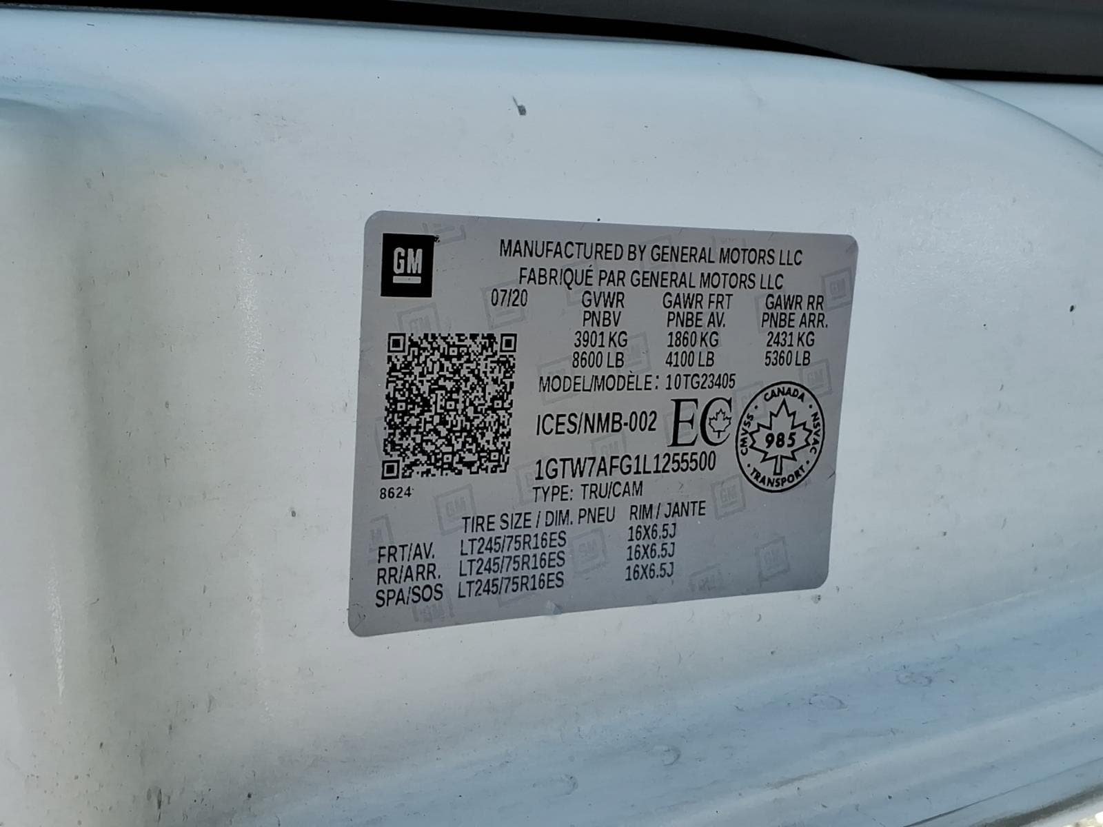 Used 2020 GMC Savana 2500 w/ Driver Convenience Package RWD image 23