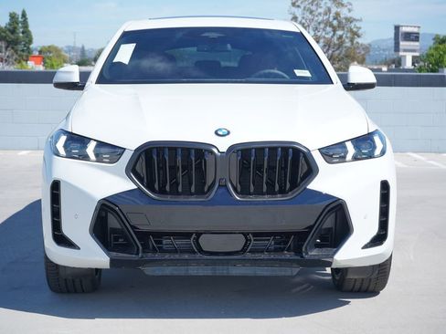New 2026 BMW X6 xDrive40i w/ Premium Package image 2