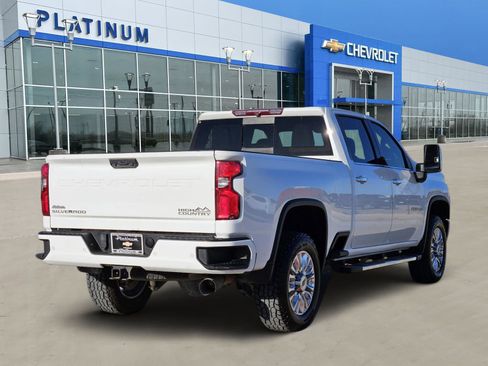 Used 2021 Chevrolet Silverado 2500 High Country w/ Safety Package II image 5