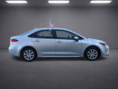 Used 2026 Nissan Kicks SV w/ Charging Package image 32