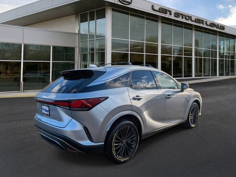 Used 2024 Lexus RX 350 Premium image 3
