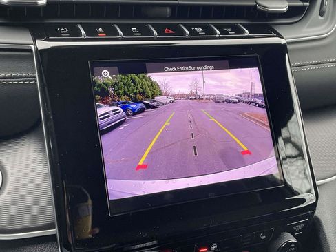 New 2025 Jeep Grand Cherokee L Laredo w/ Luxury Tech Group I image 17