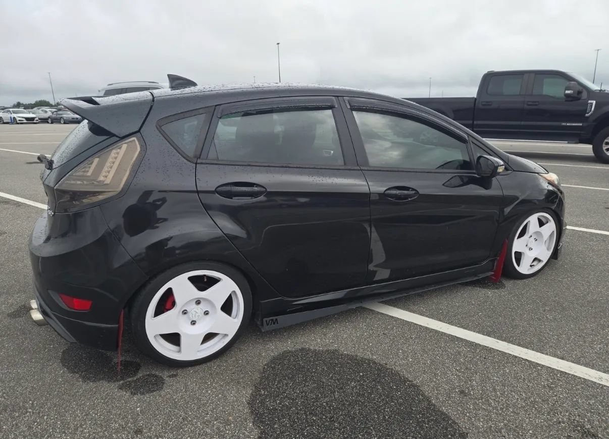 Used 2015 Ford Fiesta ST w/ ST Recaro Package FWD image 3