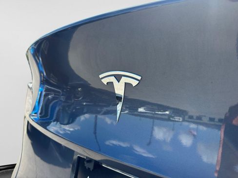 Used 2023 Tesla Model Y Long Range AWD/4WD image 56