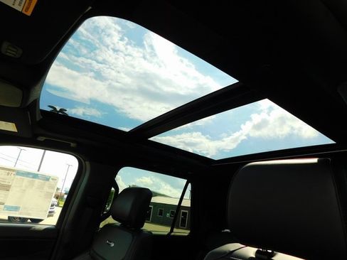 New 2025 Ford Expedition Platinum w/ Stealth Performance Package image 13