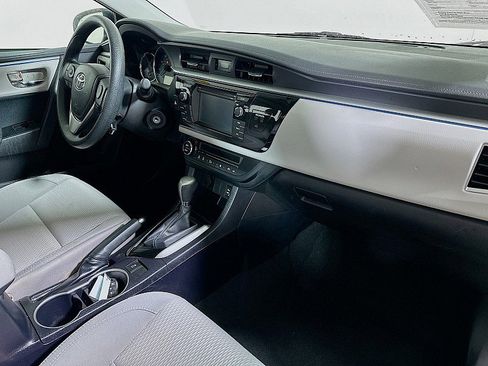 Used 2014 Toyota Corolla LE image 26