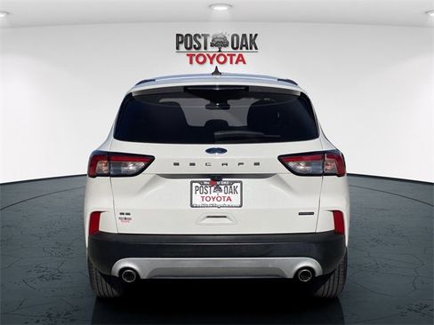 Used 2020 Ford Escape SE Sport image 6