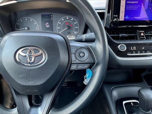 Used 2024 Toyota Corolla LE FWD image 12