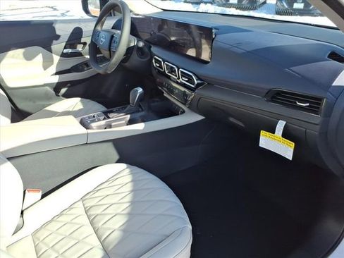 New 2026 Nissan Sentra SL image 17