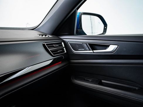 Used 2024 Volkswagen Atlas Cross Sport SEL Premium R-Line image 42