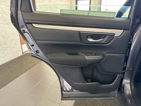 Used 2018 Honda CR-V LX image 39