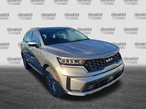 Used 2024 Kia Sorento EX FWD image 2