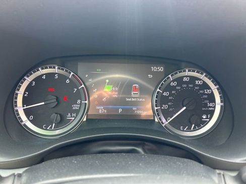 Used 2023 Toyota Highlander XLE FWD image 15