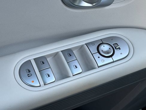 Certified 2023 Hyundai Ioniq 5 SE image 13