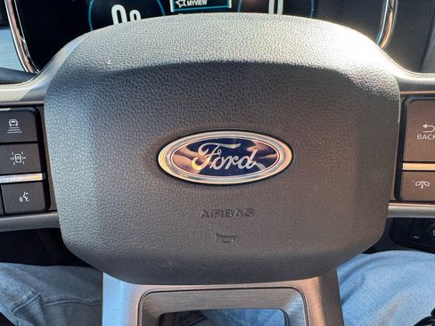 Used 2021 Ford F150 Lariat w/ Equipment Group 502A High image 18