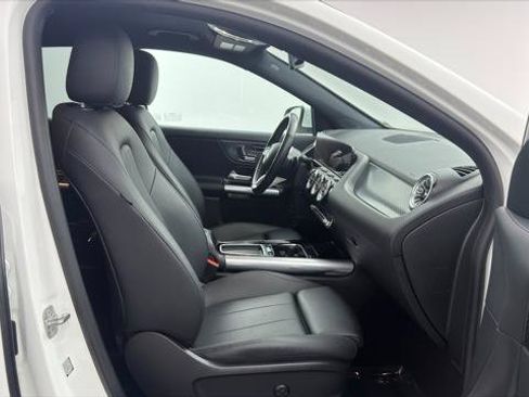Used 2025 Mercedes-Benz GLA 250 4MATIC w/ Winter Package image 22