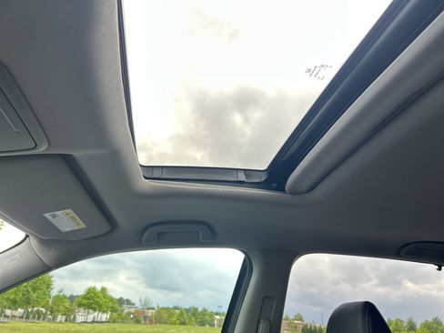 Used 2022 Honda Pilot Special Edition image 11
