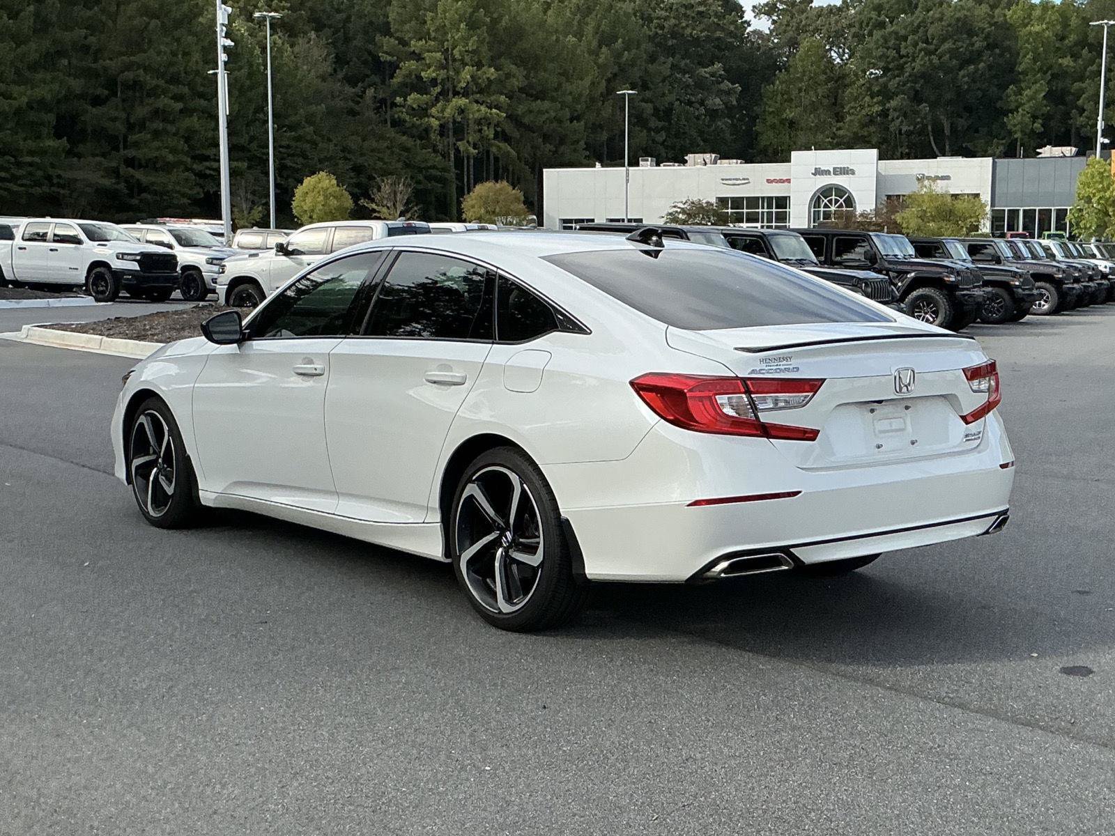 Used 2022 Honda Accord Sport Special Edition image 3