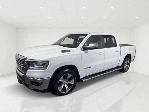 Used 2023 RAM 1500 Laramie AWD/4WD image 2