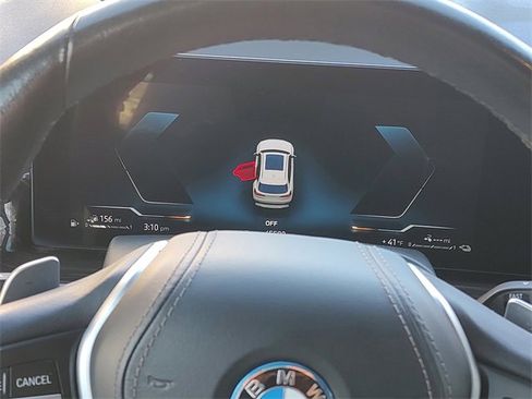 Used 2024 BMW X5 xDrive50e image 15