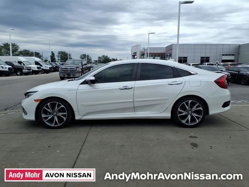 Used 2019 Honda Civic Touring image 5