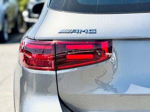 New 2026 Mercedes-Benz GLB 35 AMG 4MATIC image 11