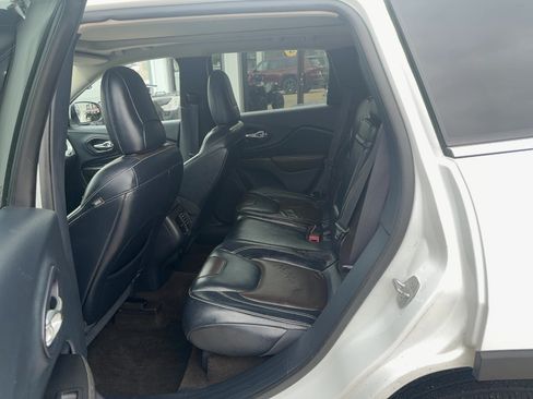 Used 2014 Jeep Cherokee Limited AWD/4WD image 19