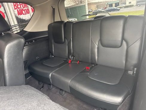 Used 2013 INFINITI QX56 4WD w/ Deluxe Touring Pkg image 11