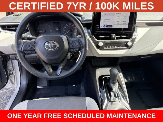 Used 2025 Toyota Corolla LE FWD image 17