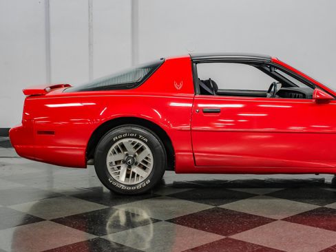 Used 1992 Pontiac Firebird Coupe RWD image 29
