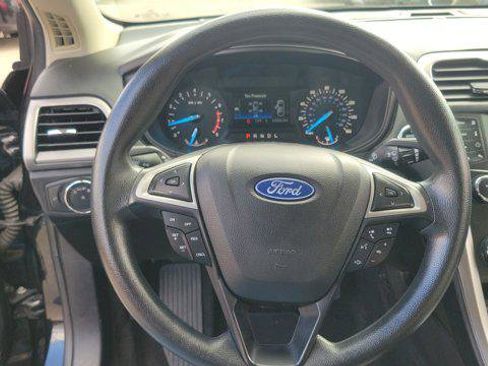 Used 2020 Ford Fusion S image 19