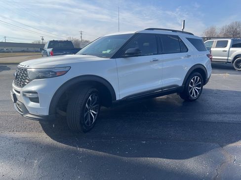 Used 2020 Ford Explorer ST w/ Premium Technology Package image 11