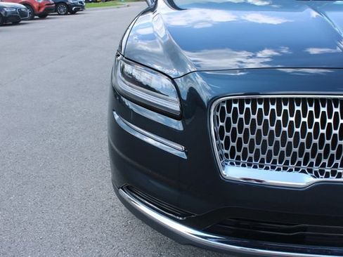 Used 2023 Lincoln Nautilus AWD w/ Premium Package image 39