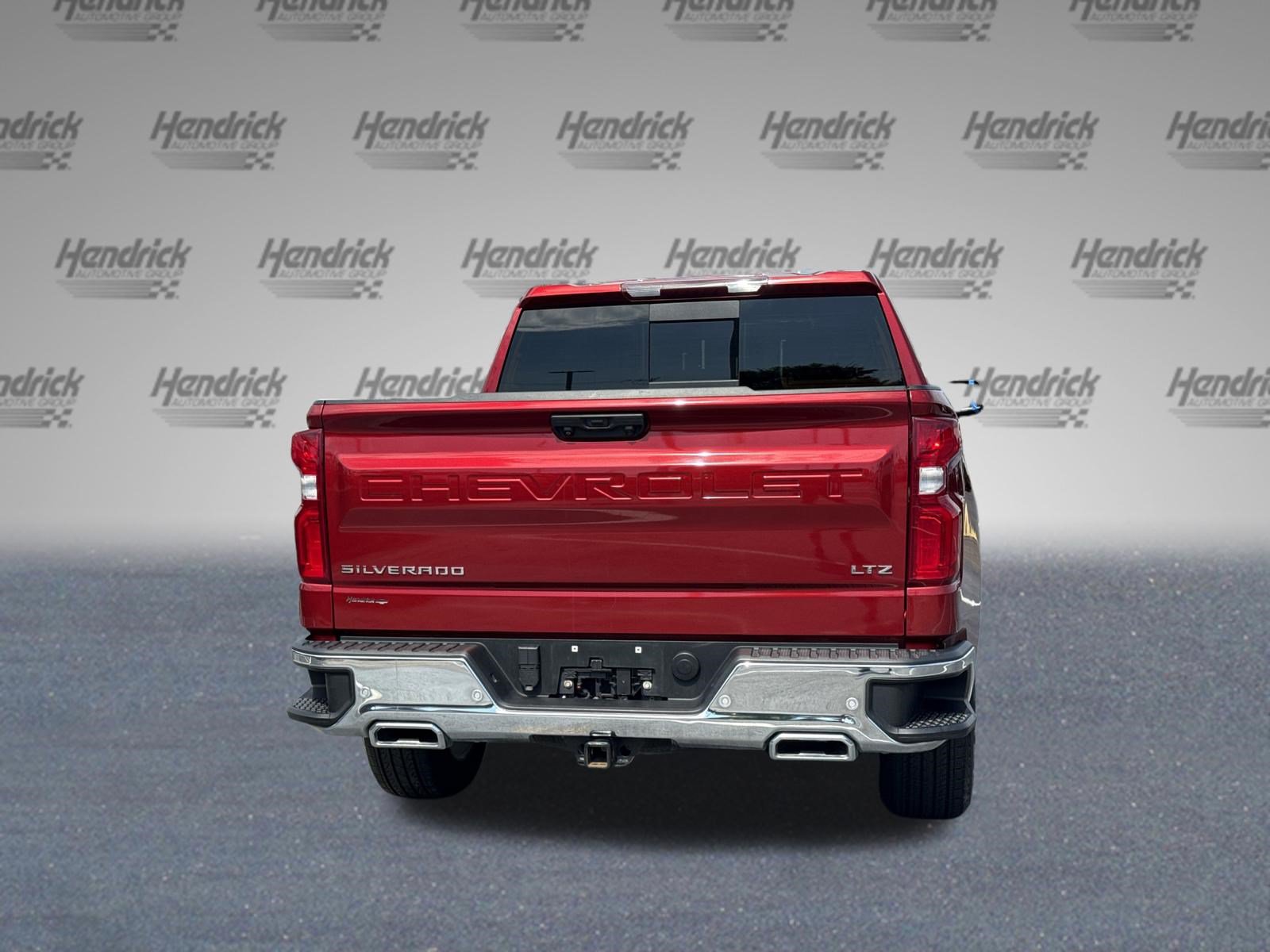 Used 2022 Chevrolet Silverado 1500 LTZ w/ LTZ Premium Package AWD/4WD image 9