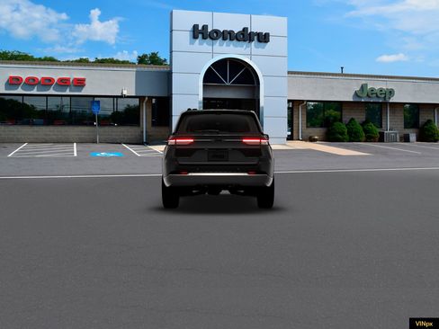 New 2026 Jeep Grand Cherokee Limited image 6