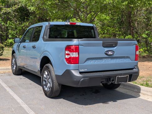 New 2026 Ford Maverick XLT w/ XLT Luxury Package FWD image 5