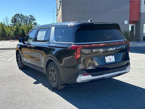 New 2026 Kia Carnival FWD image 5