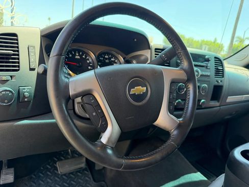 Used 2013 Chevrolet Silverado 1500 LT w/ All-Star Edition AWD/4WD image 11