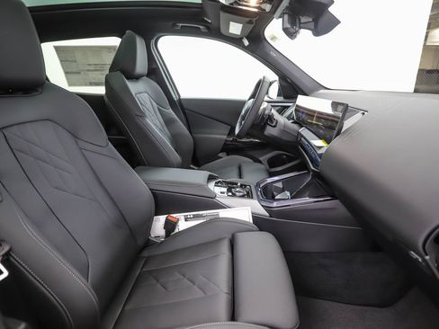 Used 2026 BMW X3 xDrive30 w/ Premium Package image 32