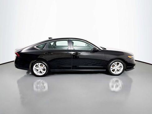 Certified 2025 Honda Accord LX image 6