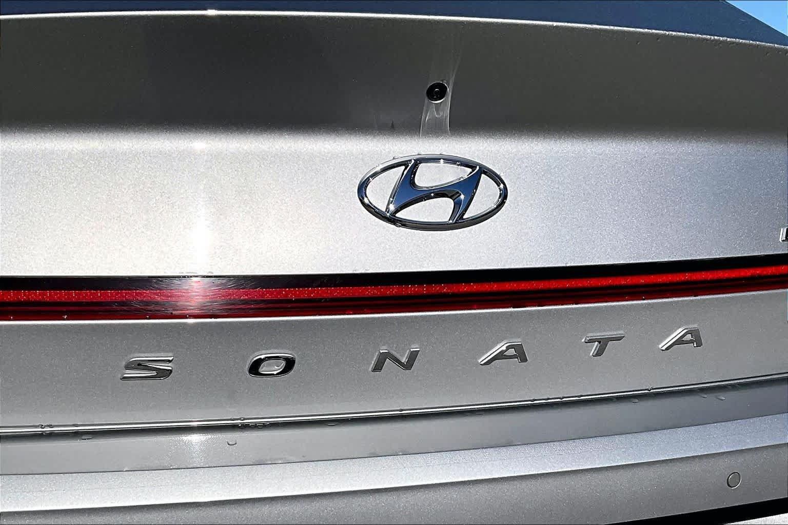 Used 2020 Hyundai Sonata Limited FWD image 32