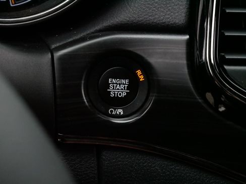 Used 2020 Jeep Grand Cherokee Limited X AWD/4WD image 29