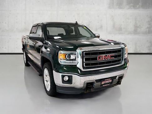 Used 2015 GMC Sierra 1500 SLT w/ Suspension Package, Off-Road image 3