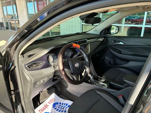 Used 2022 Buick Encore GX Preferred w/ Sport Touring Package FWD image 28