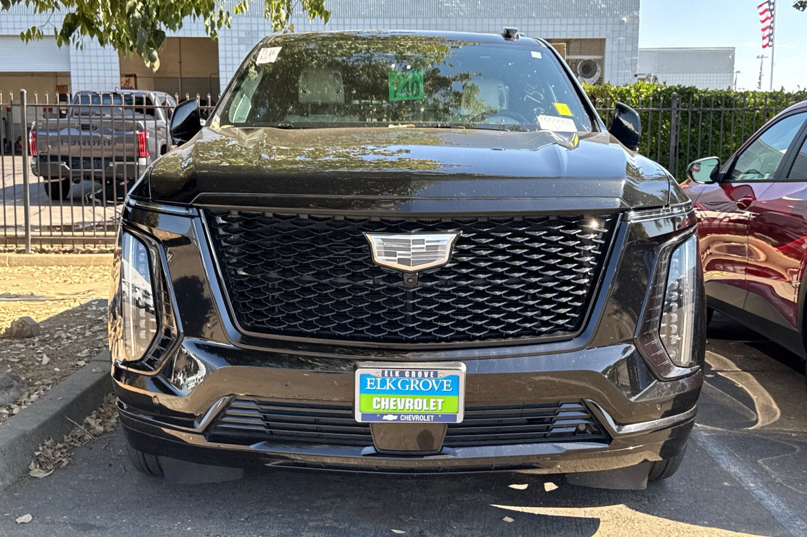 Used 2025 Cadillac Escalade Sport Platinum w/ LPO, ONYX Package AWD/4WD image 2