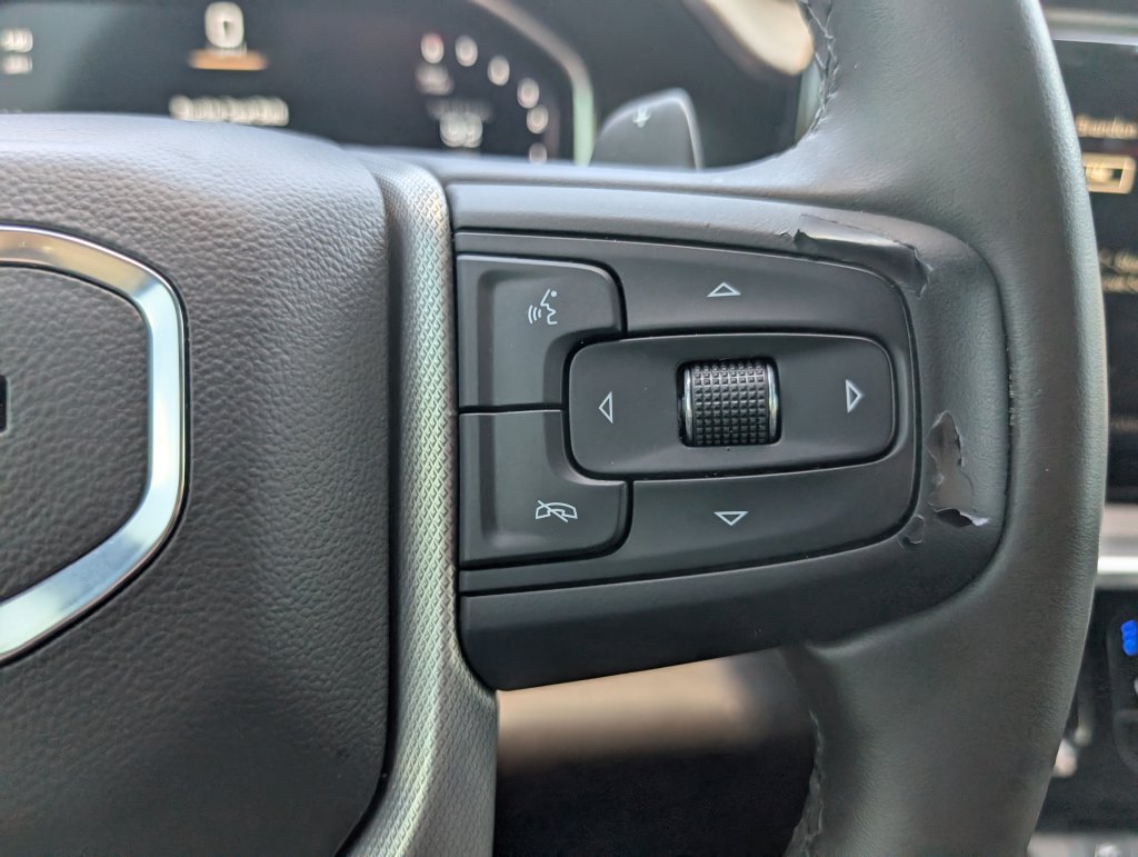 Used 2023 GMC Sierra 1500 Denali w/ Technology Package AWD/4WD image 15