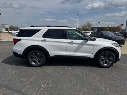 New 2026 Ford Explorer Active w/ Active Comfort Package