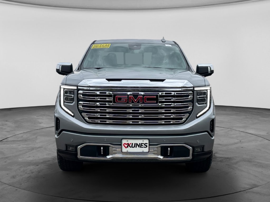 Used 2026 GMC Sierra 1500 Denali AWD/4WD image 2
